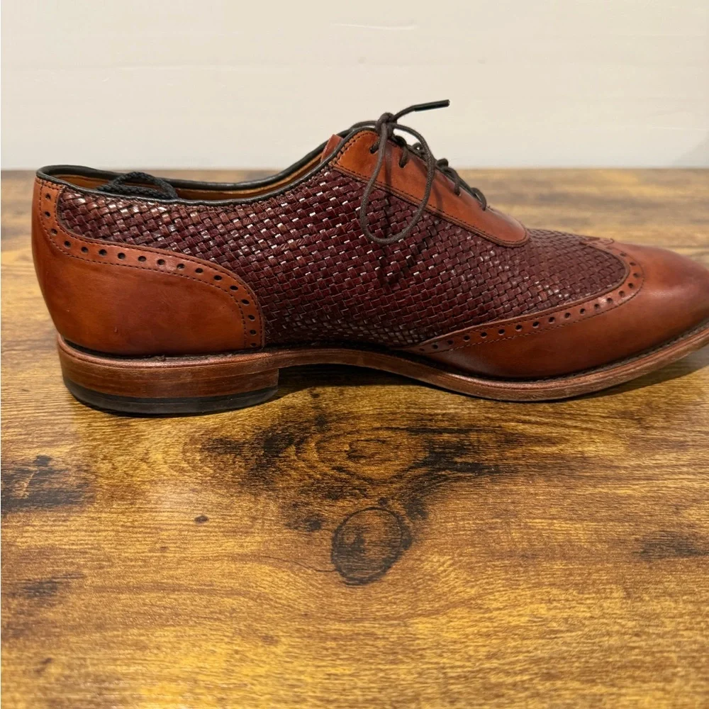 Allen Edmonds men’s wingtips - Picture 5 of 11